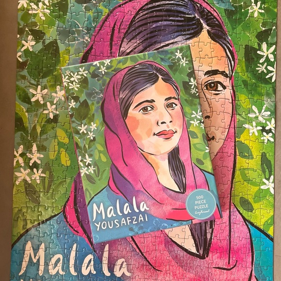 Bundle of four (4) puzzles - Picture 1 of 14